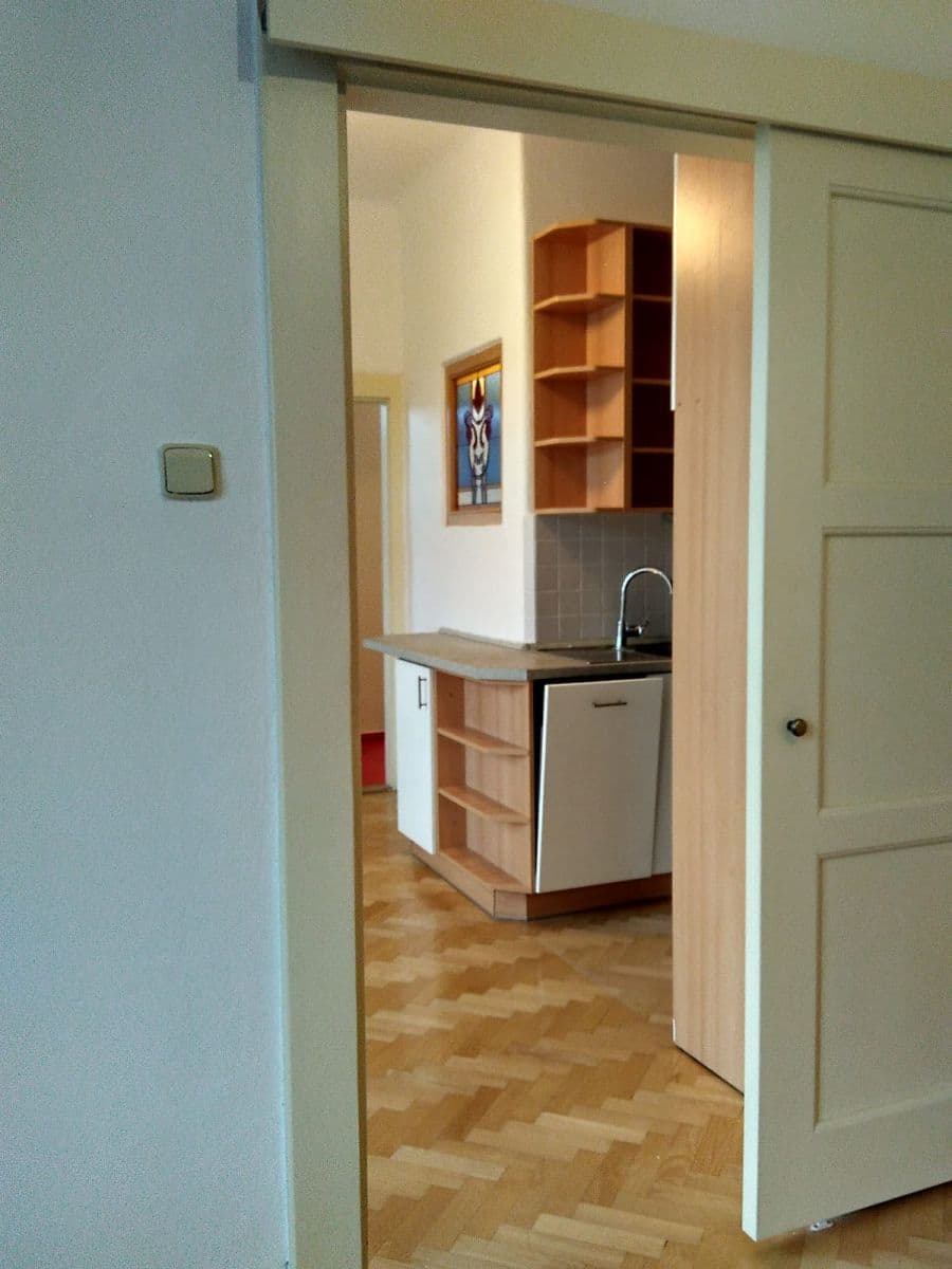Pronájem bytu 2+kk 46 m², Šmeralova, Olomouc, Olomoucký kraj Pronájem bytu 2+kk 46 m², Šmeralova, Olomouc, Olomoucký kraj