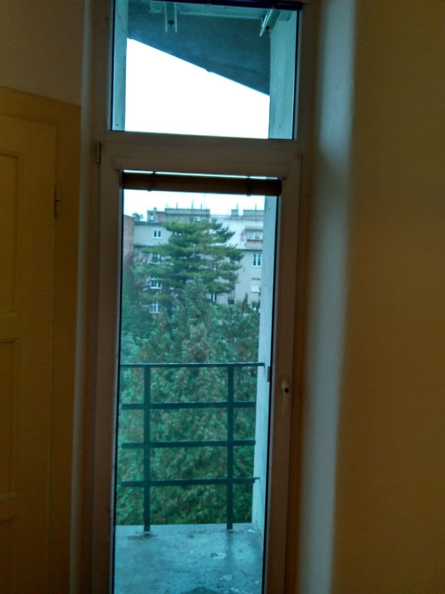 Pronájem bytu 2+kk 46 m², Šmeralova, Olomouc, Olomoucký kraj Pronájem bytu 2+kk 46 m², Šmeralova, Olomouc, Olomoucký kraj