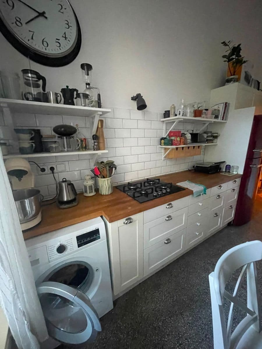 Pronájem bytu 3+1 78 m², Viktora Huga, Praha, Praha Pronájem bytu 3+1 78 m², Viktora Huga, Praha, Praha