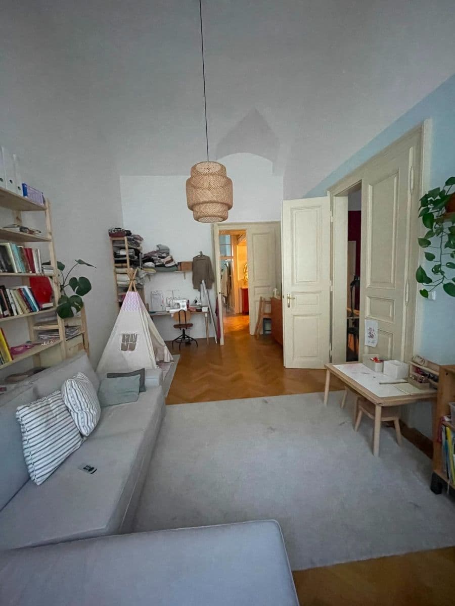 Pronájem bytu 3+1 78 m², Viktora Huga, Praha, Praha Pronájem bytu 3+1 78 m², Viktora Huga, Praha, Praha