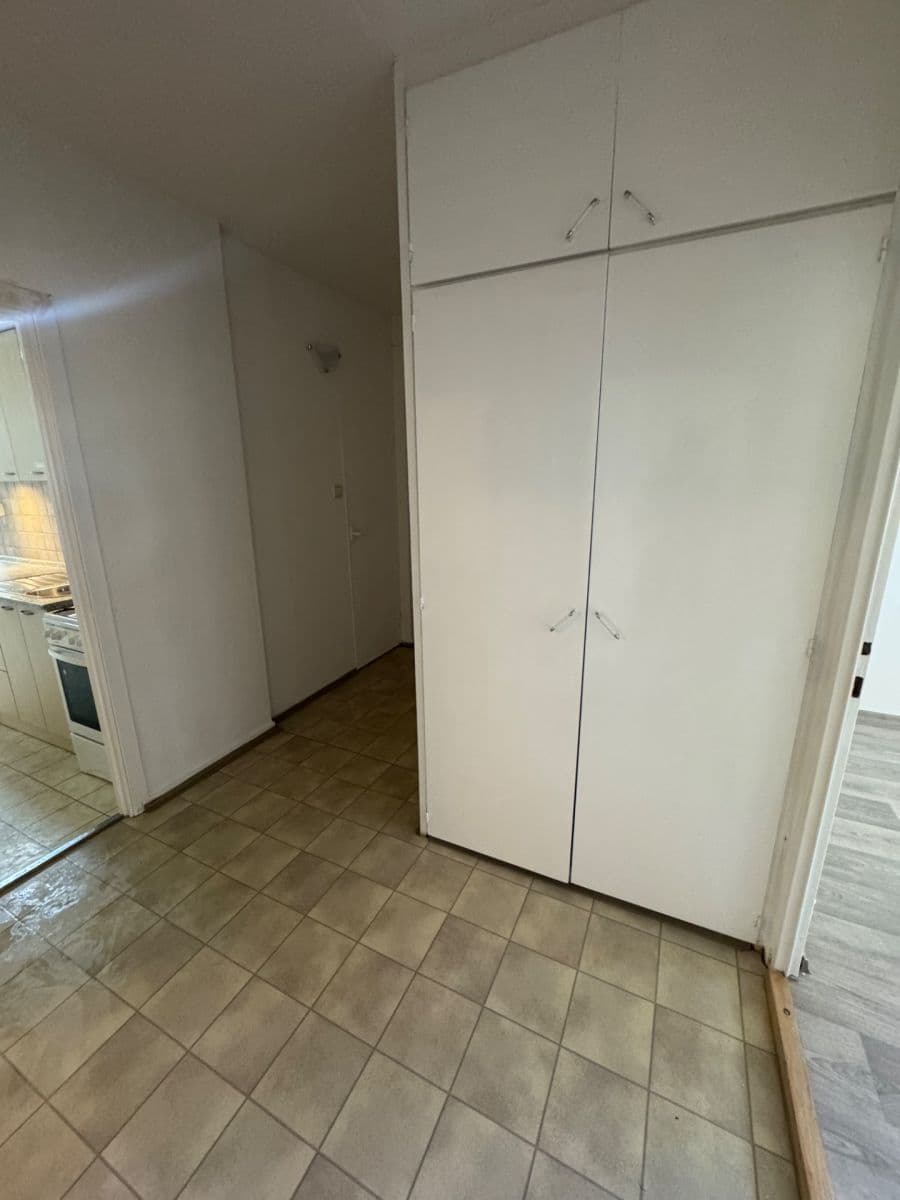 Pronájem bytu 3+1 75 m², Řezáčova, Brno, Jihomoravský kraj Pronájem bytu 3+1 75 m², Řezáčova, Brno, Jihomoravský kraj