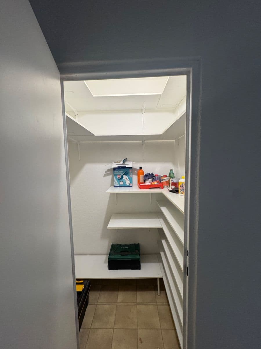 Pronájem bytu 3+1 75 m², Řezáčova, Brno, Jihomoravský kraj Pronájem bytu 3+1 75 m², Řezáčova, Brno, Jihomoravský kraj