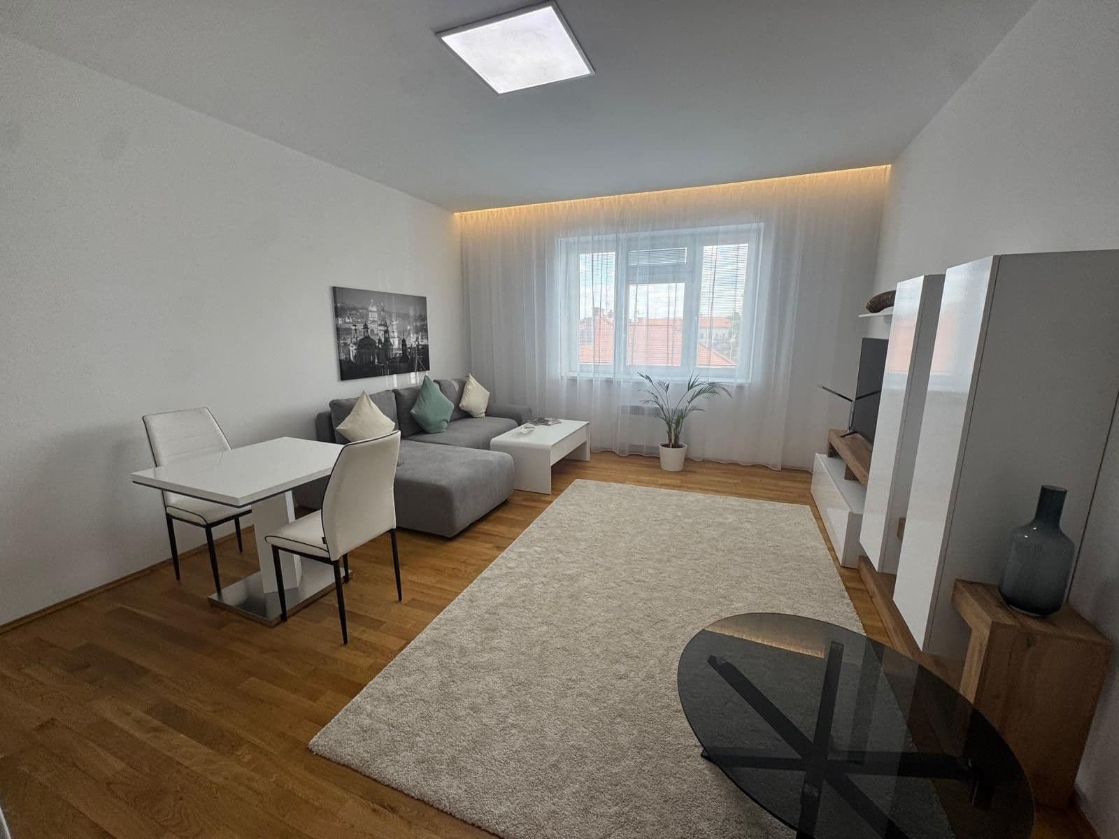 Pronájem bytu Garsoniéra 36 m², Parléřova, Praha, Praha Pronájem bytu Garsoniéra 36 m², Parléřova, Praha, Praha