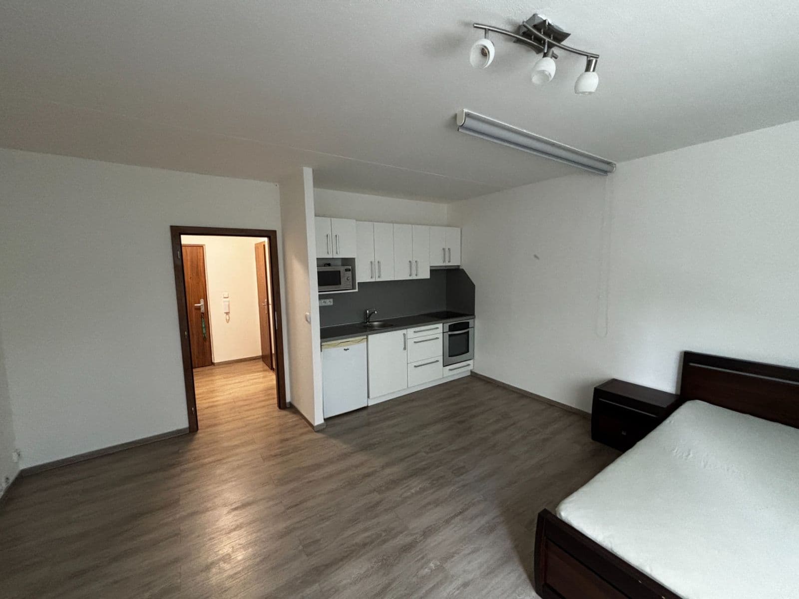 Pronájem bytu 1+kk 31 m², Bořetická, Brno, Jihomoravský kraj Pronájem bytu 1+kk 31 m², Bořetická, Brno, Jihomoravský kraj