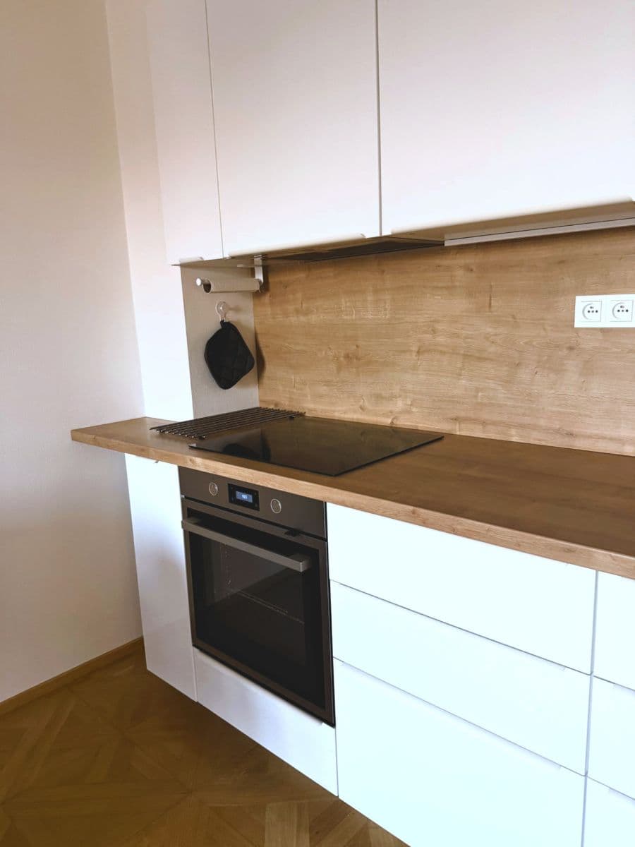 Pronájem bytu 2+kk 54 m², Školní, Průhonice, Středočeský kraj Pronájem bytu 2+kk 54 m², Školní, Průhonice, Středočeský kraj