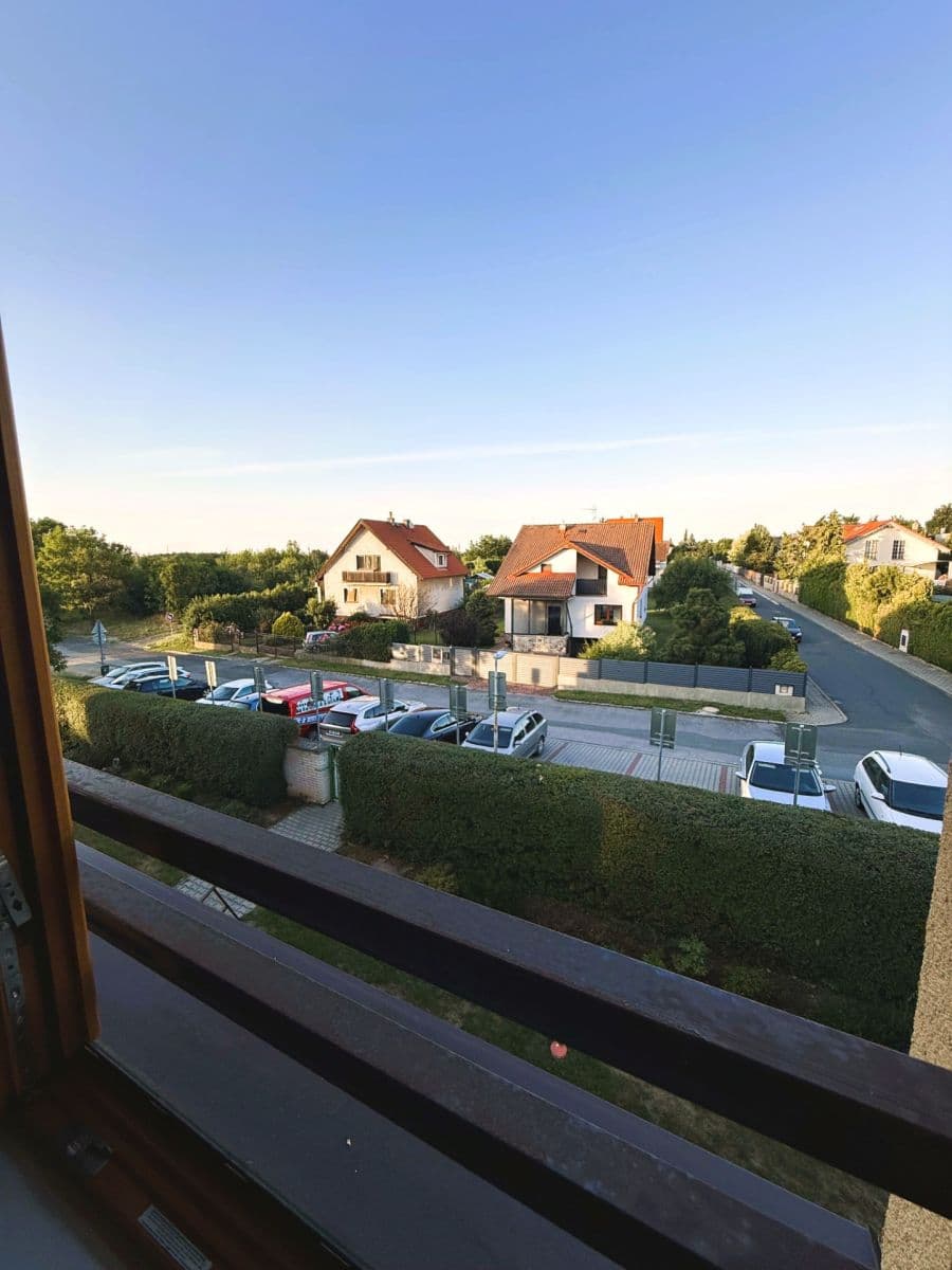Pronájem bytu 2+kk 54 m², Školní, Průhonice, Středočeský kraj Pronájem bytu 2+kk 54 m², Školní, Průhonice, Středočeský kraj
