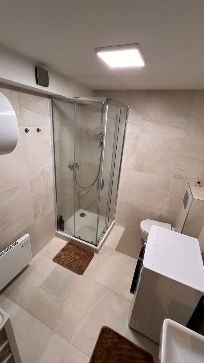 Pronájem bytu 1+kk 40 m², Spálený Mlýn, Klínec, Středočeský kraj Pronájem bytu 1+kk 40 m², Spálený Mlýn, Klínec, Středočeský kraj