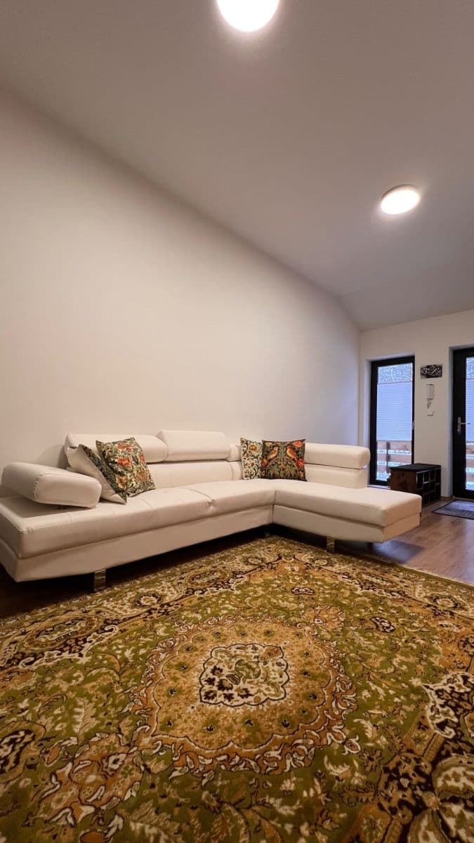 Pronájem bytu 1+kk 40 m², Spálený Mlýn, Klínec, Středočeský kraj Pronájem bytu 1+kk 40 m², Spálený Mlýn, Klínec, Středočeský kraj