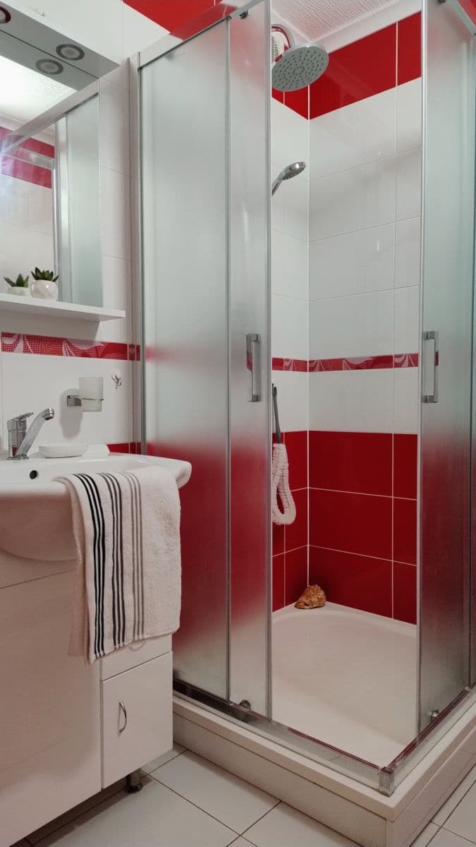 Pronájem bytu 3+1 63 m², Bukovany, Jihomoravský kraj Pronájem bytu 3+1 63 m², Bukovany, Jihomoravský kraj