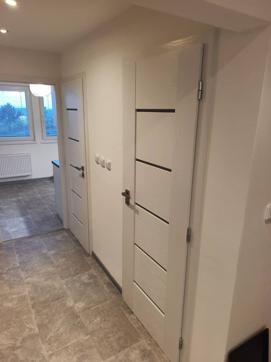 Pronájem bytu 3+1 63 m², Bukovany, Jihomoravský kraj Pronájem bytu 3+1 63 m², Bukovany, Jihomoravský kraj
