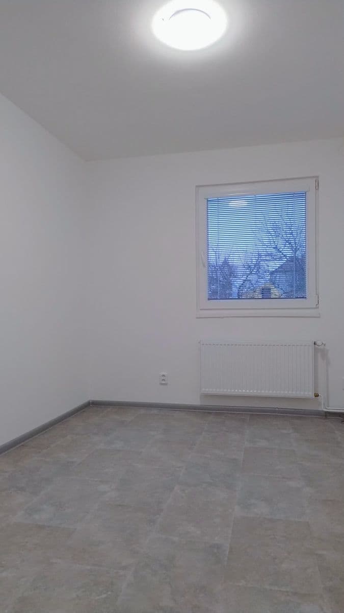 Pronájem bytu 3+1 63 m², Bukovany, Jihomoravský kraj Pronájem bytu 3+1 63 m², Bukovany, Jihomoravský kraj