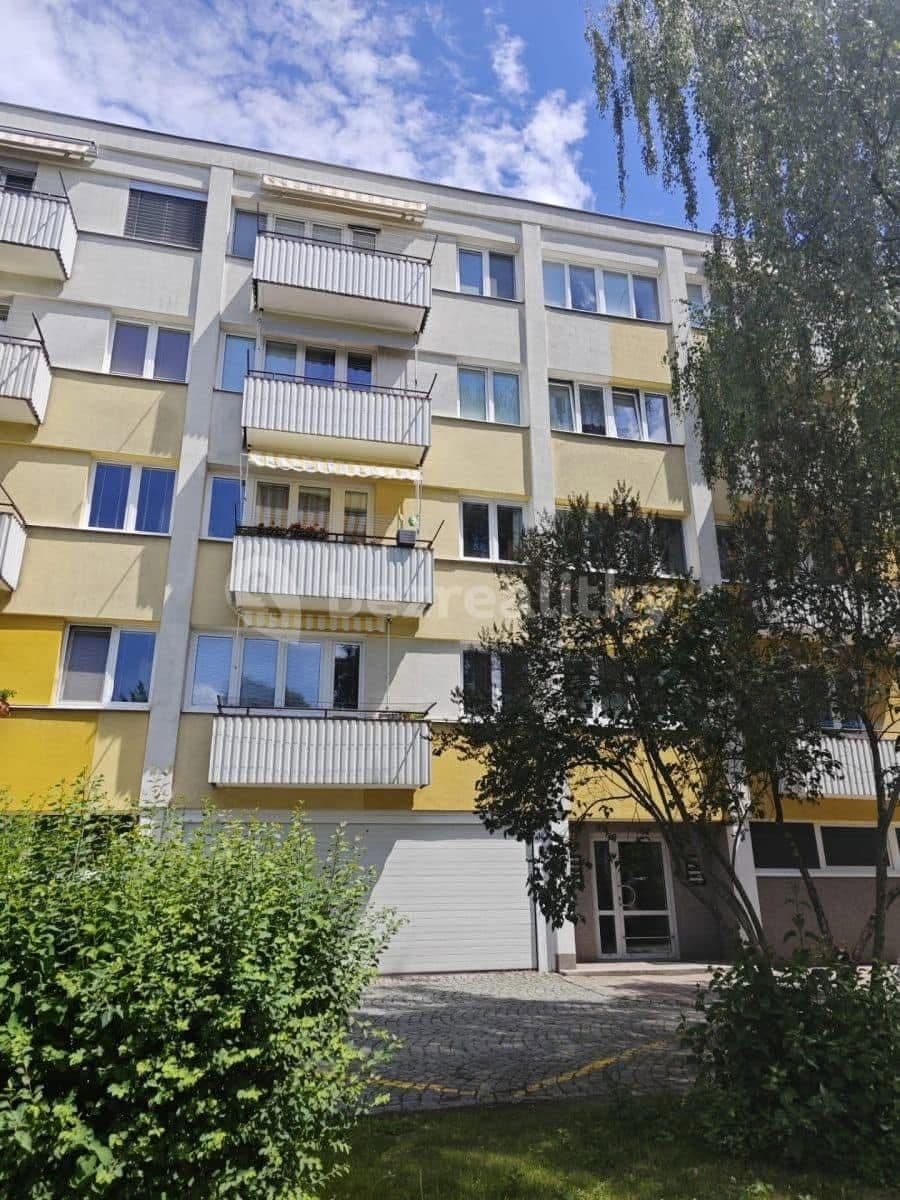 Pronájem bytu 3+kk 54 m², Gagarinova, Hradec Králové, Královéhradecký kraj Pronájem bytu 3+kk 54 m², Gagarinova, Hradec Králové, Královéhradecký kraj