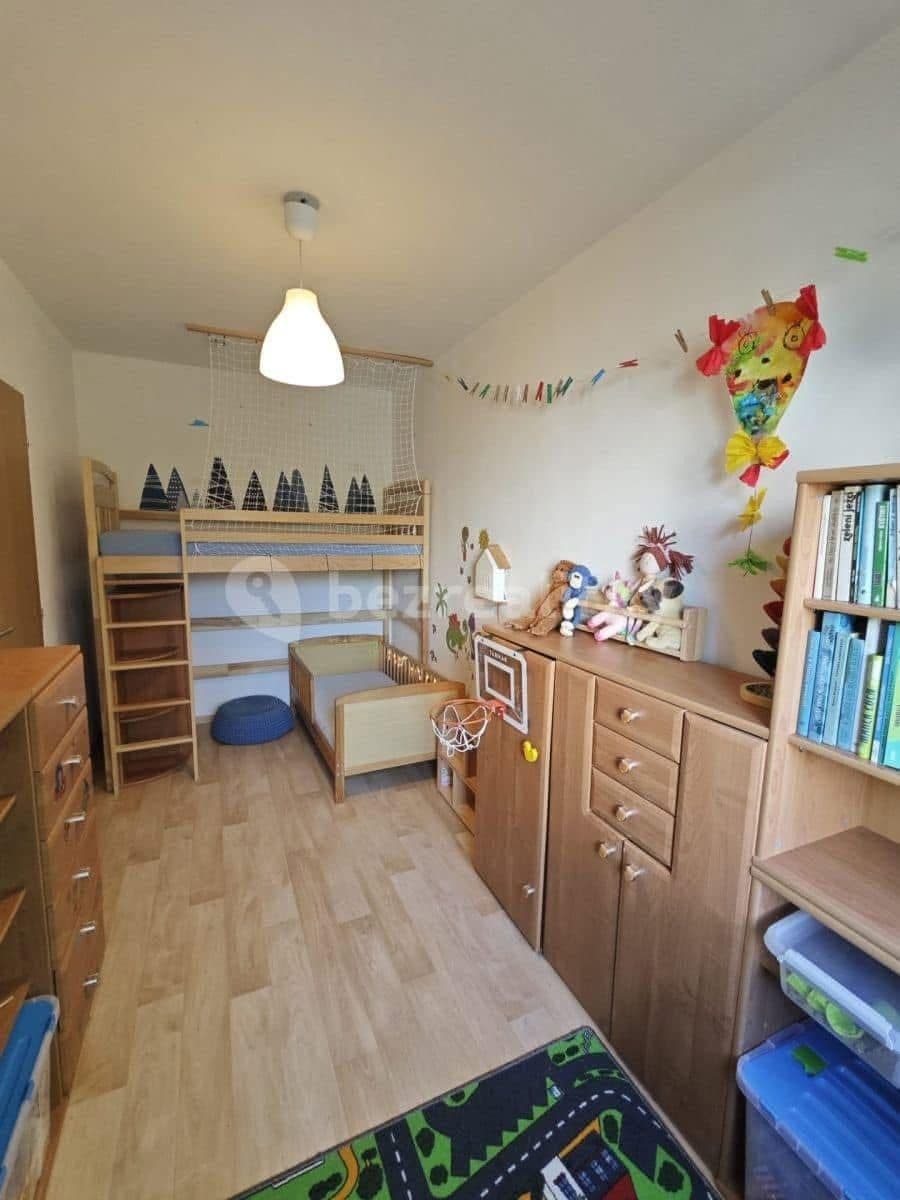 Pronájem bytu 3+kk 54 m², Gagarinova, Hradec Králové, Královéhradecký kraj Pronájem bytu 3+kk 54 m², Gagarinova, Hradec Králové, Královéhradecký kraj