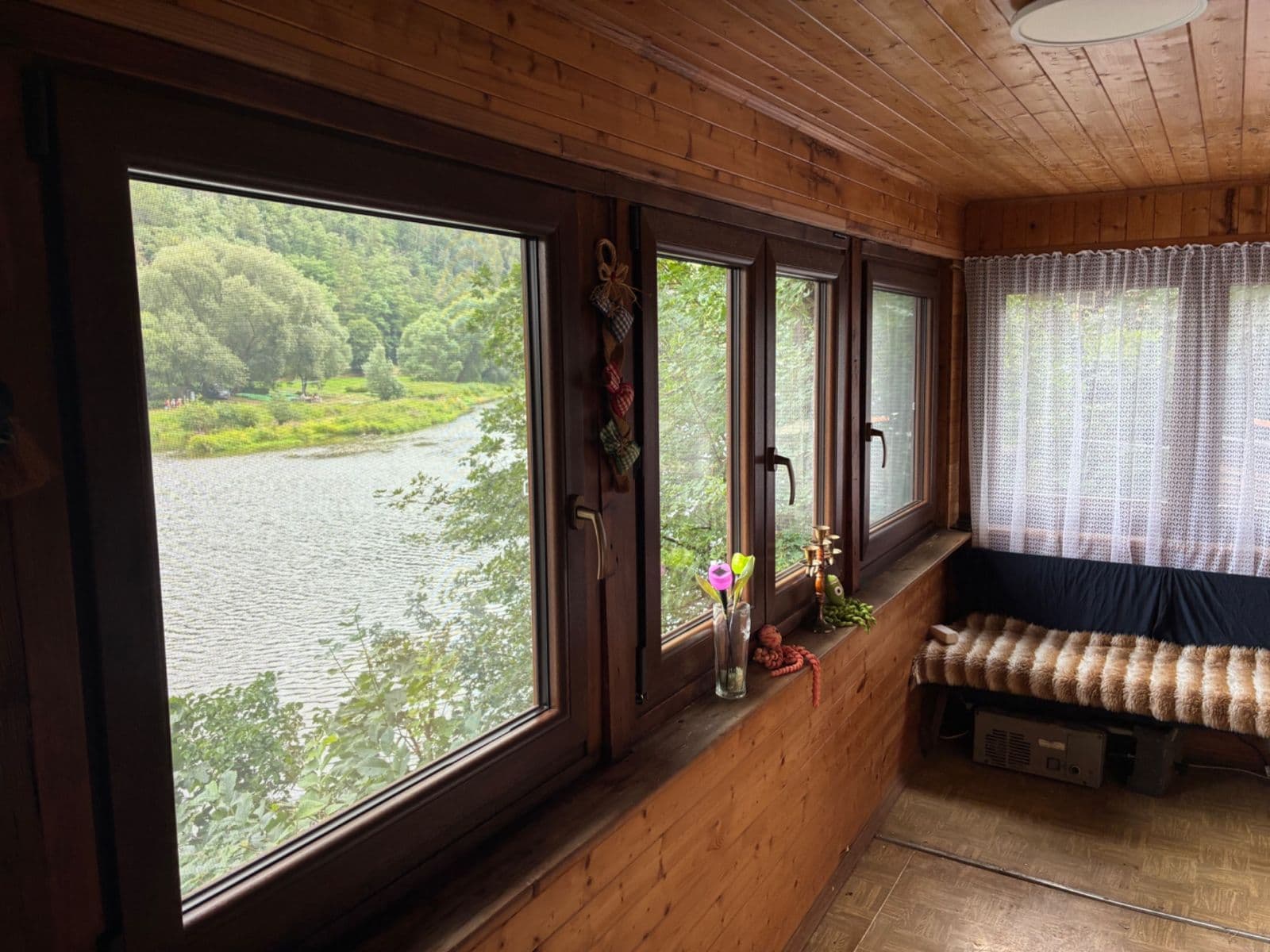 Prodej chaty, chalupy 40 m², pozemek 40 m², Velká Buková, Středočeský kraj Prodej chaty, chalupy 40 m², pozemek 40 m², Velká Buková, Středočeský kraj