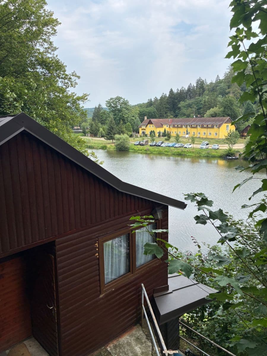 Prodej chaty, chalupy 40 m², pozemek 40 m², Velká Buková, Středočeský kraj Prodej chaty, chalupy 40 m², pozemek 40 m², Velká Buková, Středočeský kraj