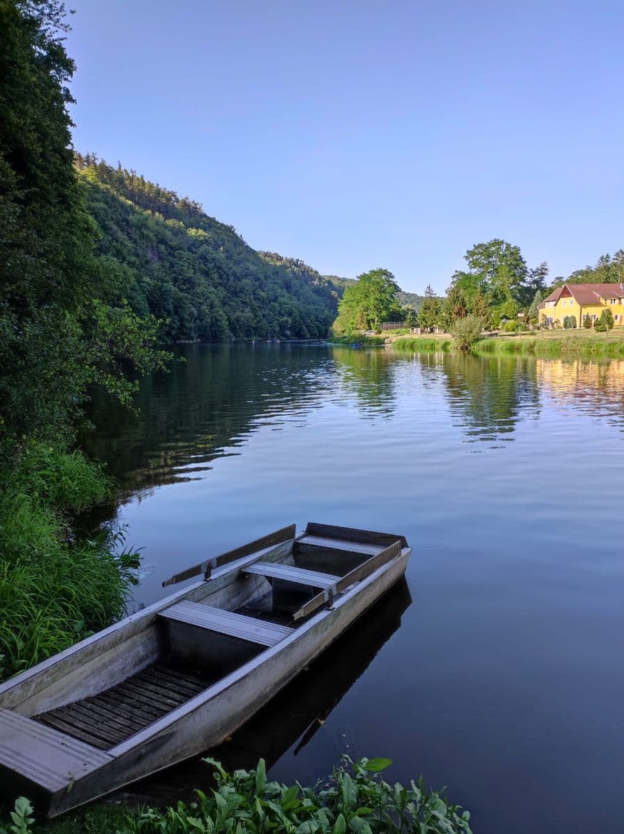 Prodej chaty, chalupy 40 m², pozemek 40 m², Velká Buková, Středočeský kraj Prodej chaty, chalupy 40 m², pozemek 40 m², Velká Buková, Středočeský kraj