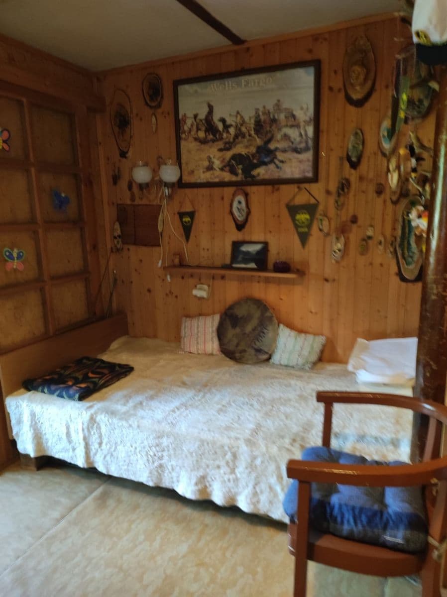 Prodej chaty, chalupy 40 m², pozemek 40 m², Velká Buková, Středočeský kraj Prodej chaty, chalupy 40 m², pozemek 40 m², Velká Buková, Středočeský kraj