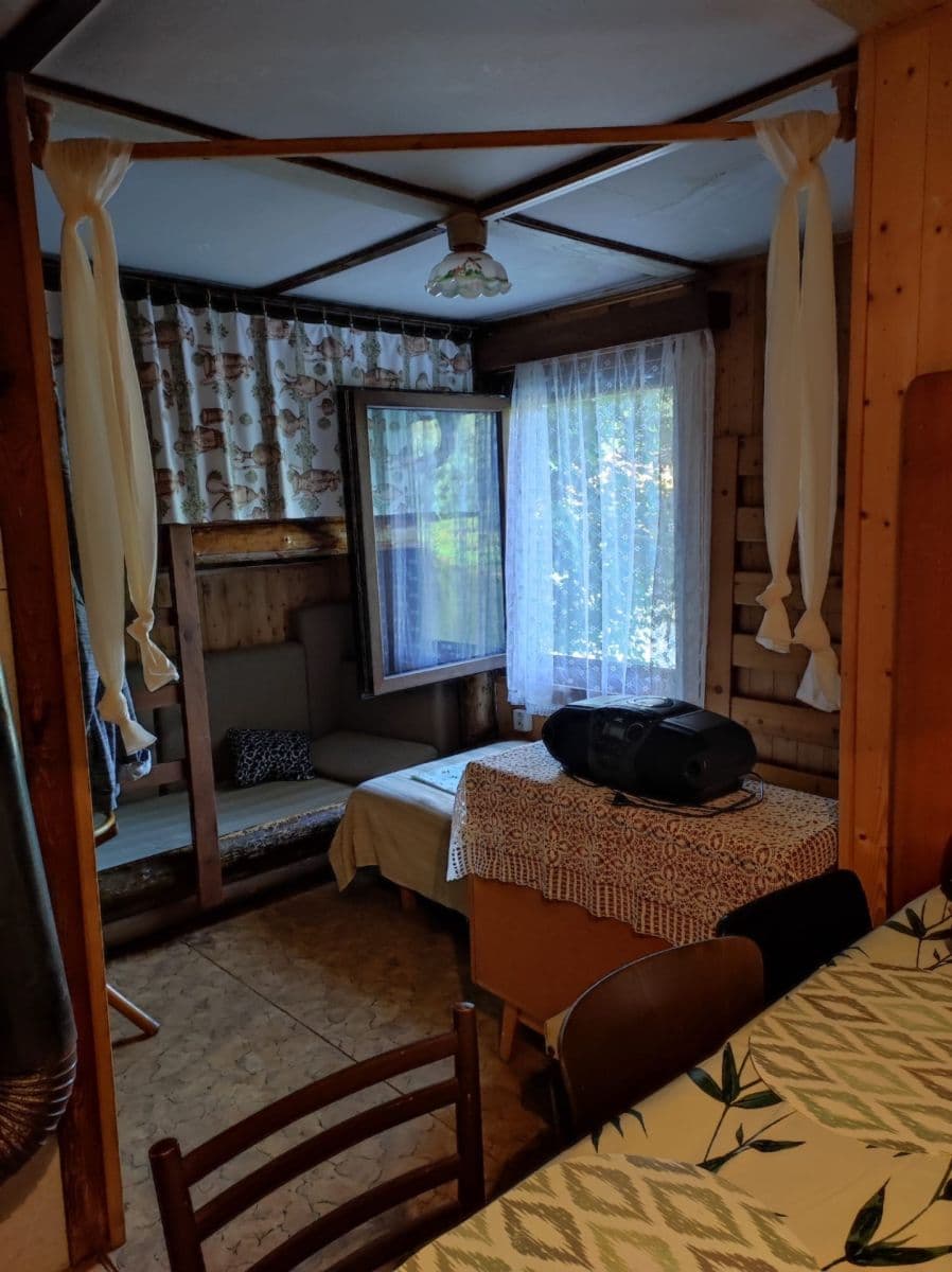 Prodej chaty, chalupy 40 m², pozemek 40 m², Velká Buková, Středočeský kraj Prodej chaty, chalupy 40 m², pozemek 40 m², Velká Buková, Středočeský kraj