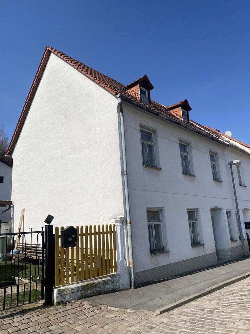 Prodej domu 129 m², pozemek 320 m², Alexander-Puschkin-Straße 8, Gößnitz, Durynsko Prodej domu 129 m², pozemek 320 m², Alexander-Puschkin-Straße 8, Gößnitz, Durynsko