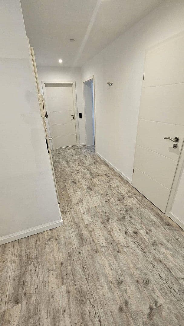 Prodej bytu 4+1 93 m², Neunkirchen, Země Sársko Prodej bytu 4+1 93 m², Neunkirchen, Země Sársko