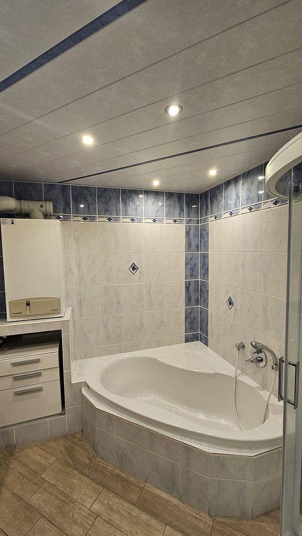 Prodej bytu 4+1 93 m², Neunkirchen, Země Sársko Prodej bytu 4+1 93 m², Neunkirchen, Země Sársko