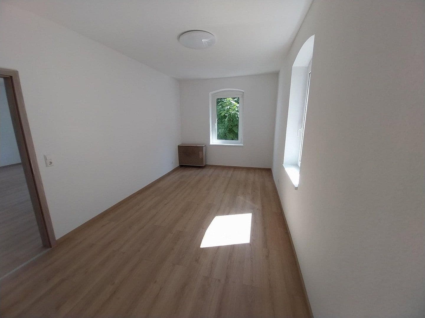 Pronájem bytu 2+1 65 m², Rosenbergstraße 37A, Stuttgart, Bádensko-Württembersko Pronájem bytu 2+1 65 m², Rosenbergstraße 37A, Stuttgart, Bádensko-Württembersko