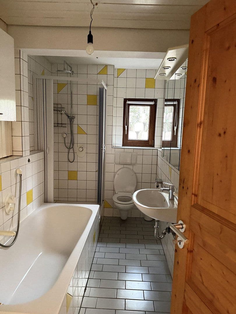 Prodej domu 90 m², pozemek 123 m², Blaustein, Bádensko-Württembersko Prodej domu 90 m², pozemek 123 m², Blaustein, Bádensko-Württembersko