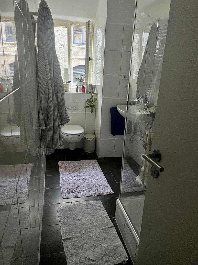 Pronájem bytu 3+1 72 m², Hahnstr 17, Stuttgart, Bádensko-Württembersko Pronájem bytu 3+1 72 m², Hahnstr 17, Stuttgart, Bádensko-Württembersko