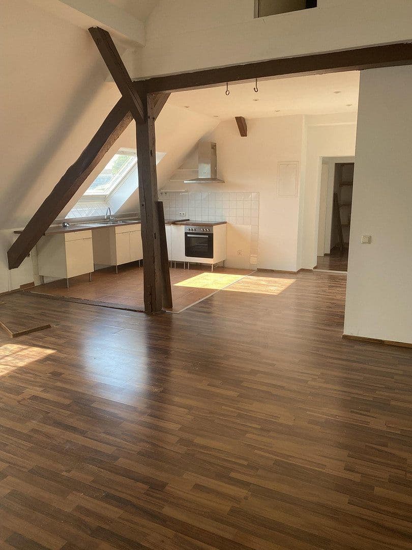 Pronájem bytu 3+1 100 m², Kantstrasse 16-18, Lübeck, Šlesvicko-Holštýnsko Pronájem bytu 3+1 100 m², Kantstrasse 16-18, Lübeck, Šlesvicko-Holštýnsko