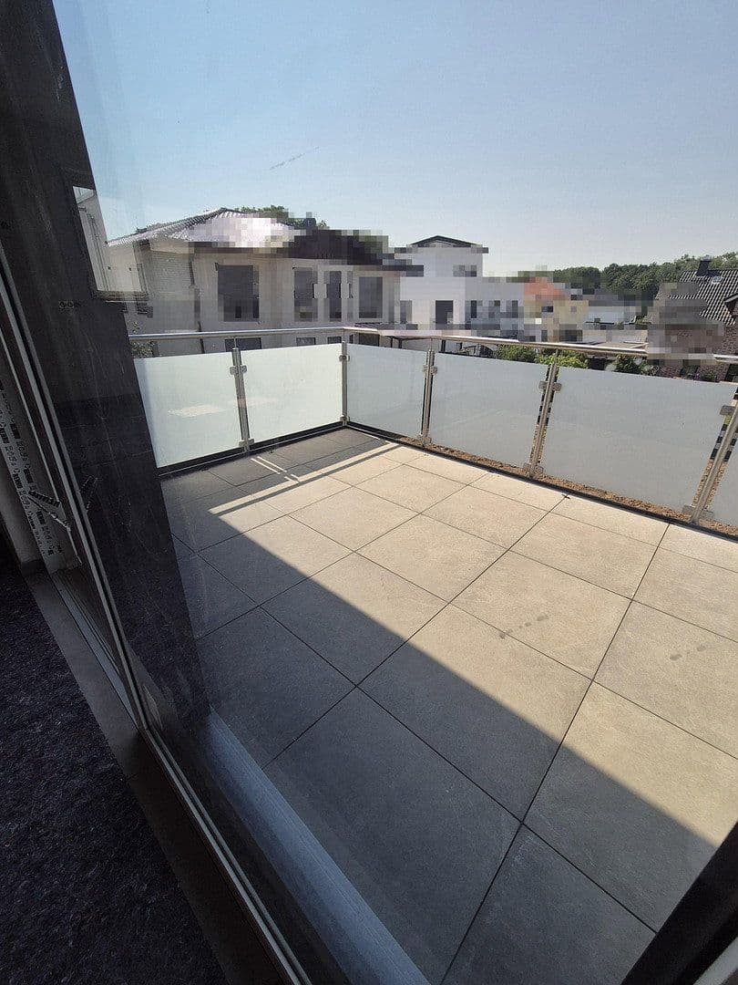 Pronájem bytu 4+1 110 m², Euskirchen, Severní Porýní-Vestfálsko Pronájem bytu 4+1 110 m², Euskirchen, Severní Porýní-Vestfálsko