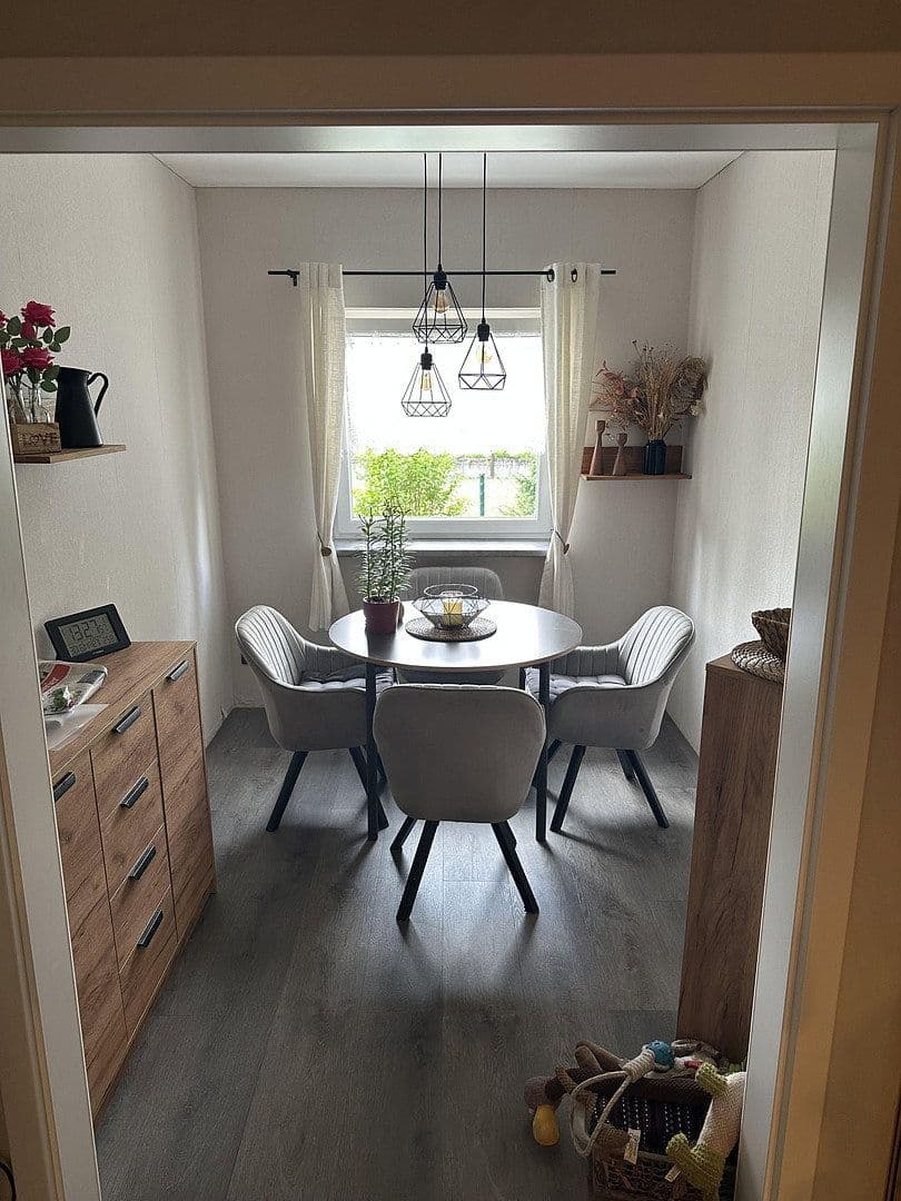 Prodej domu 145 m², pozemek 650 m², Winsen (Aller), Dolní Sasko Prodej domu 145 m², pozemek 650 m², Winsen (Aller), Dolní Sasko