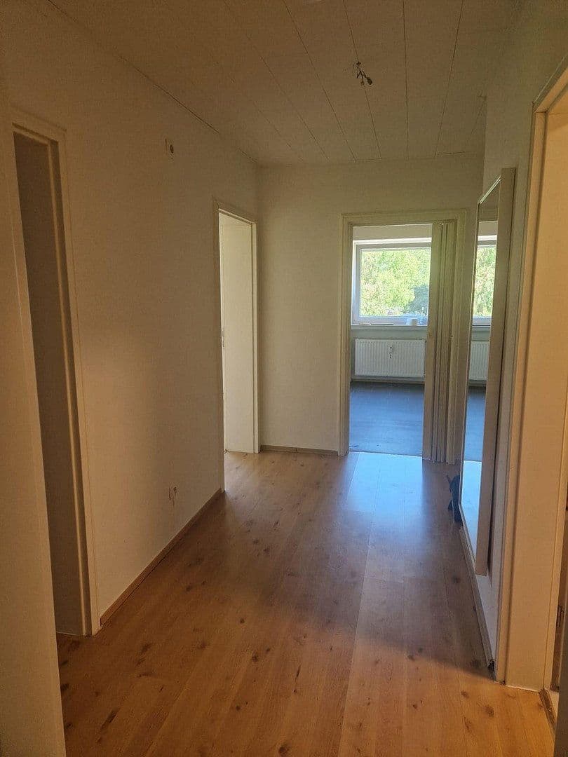 Pronájem bytu 3+1 85 m², Hemsbach, Bádensko-Württembersko Pronájem bytu 3+1 85 m², Hemsbach, Bádensko-Württembersko