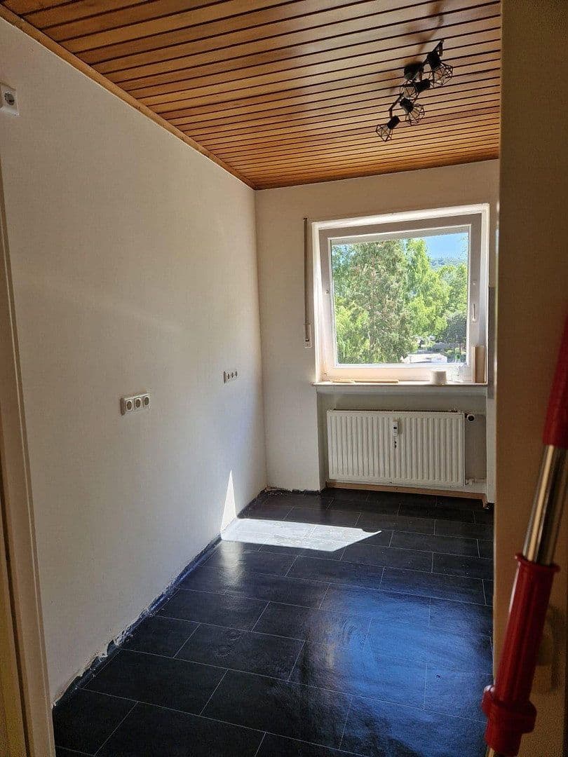 Pronájem bytu 3+1 85 m², Hemsbach, Bádensko-Württembersko Pronájem bytu 3+1 85 m², Hemsbach, Bádensko-Württembersko