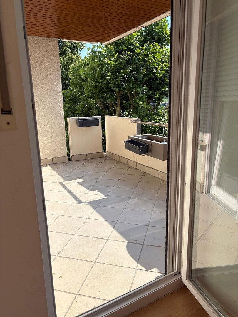Pronájem bytu 3+1 85 m², Hemsbach, Bádensko-Württembersko Pronájem bytu 3+1 85 m², Hemsbach, Bádensko-Württembersko