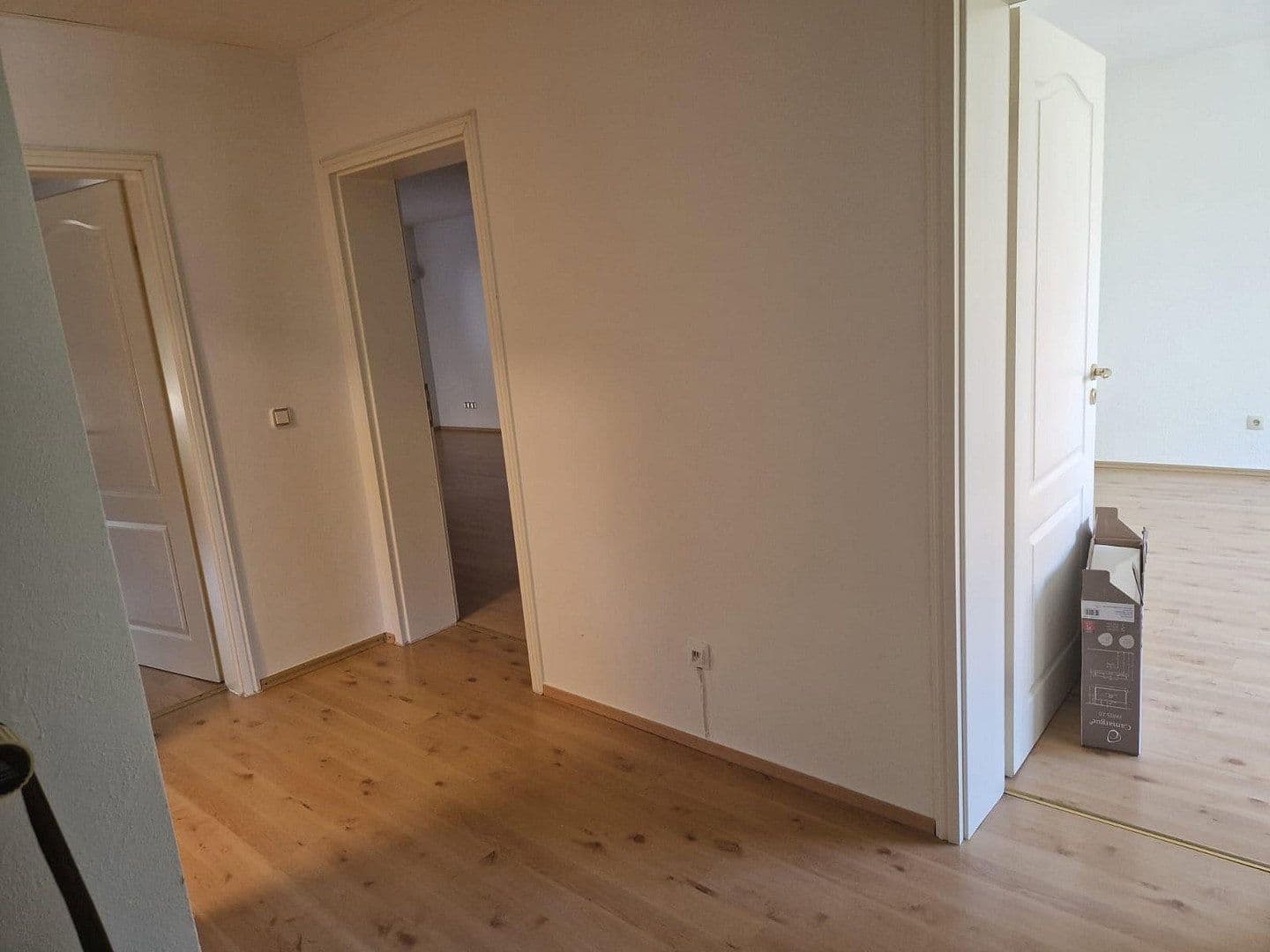 Pronájem bytu 3+1 85 m², Hemsbach, Bádensko-Württembersko Pronájem bytu 3+1 85 m², Hemsbach, Bádensko-Württembersko