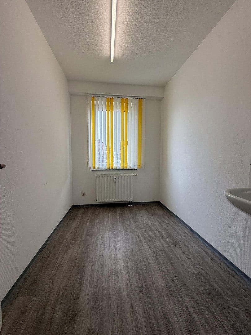 Prodej kanceláře 114 m², Hauptstraße 24, St. Georgen im Schwarzwald, Bádensko-Württembersko Prodej kanceláře 114 m², Hauptstraße 24, St. Georgen im Schwarzwald, Bádensko-Württembersko