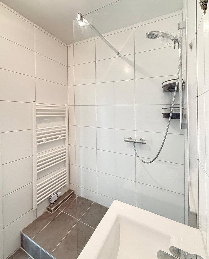 Pronájem bytu 3+1 85 m², Schwäbisch Gmünd, Bádensko-Württembersko Pronájem bytu 3+1 85 m², Schwäbisch Gmünd, Bádensko-Württembersko