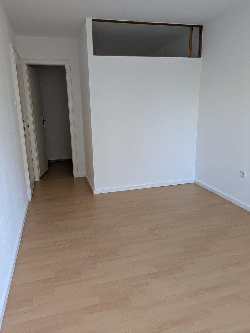 Pronájem bytu 2+1 52 m², Maria-Luiko-Str., München, Bavorsko Pronájem bytu 2+1 52 m², Maria-Luiko-Str., München, Bavorsko
