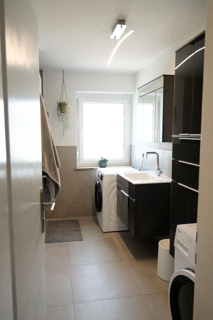 Prodej domu 98 m², pozemek 173 m², Lindauer Weg 5, Senden, Bavorsko Prodej domu 98 m², pozemek 173 m², Lindauer Weg 5, Senden, Bavorsko