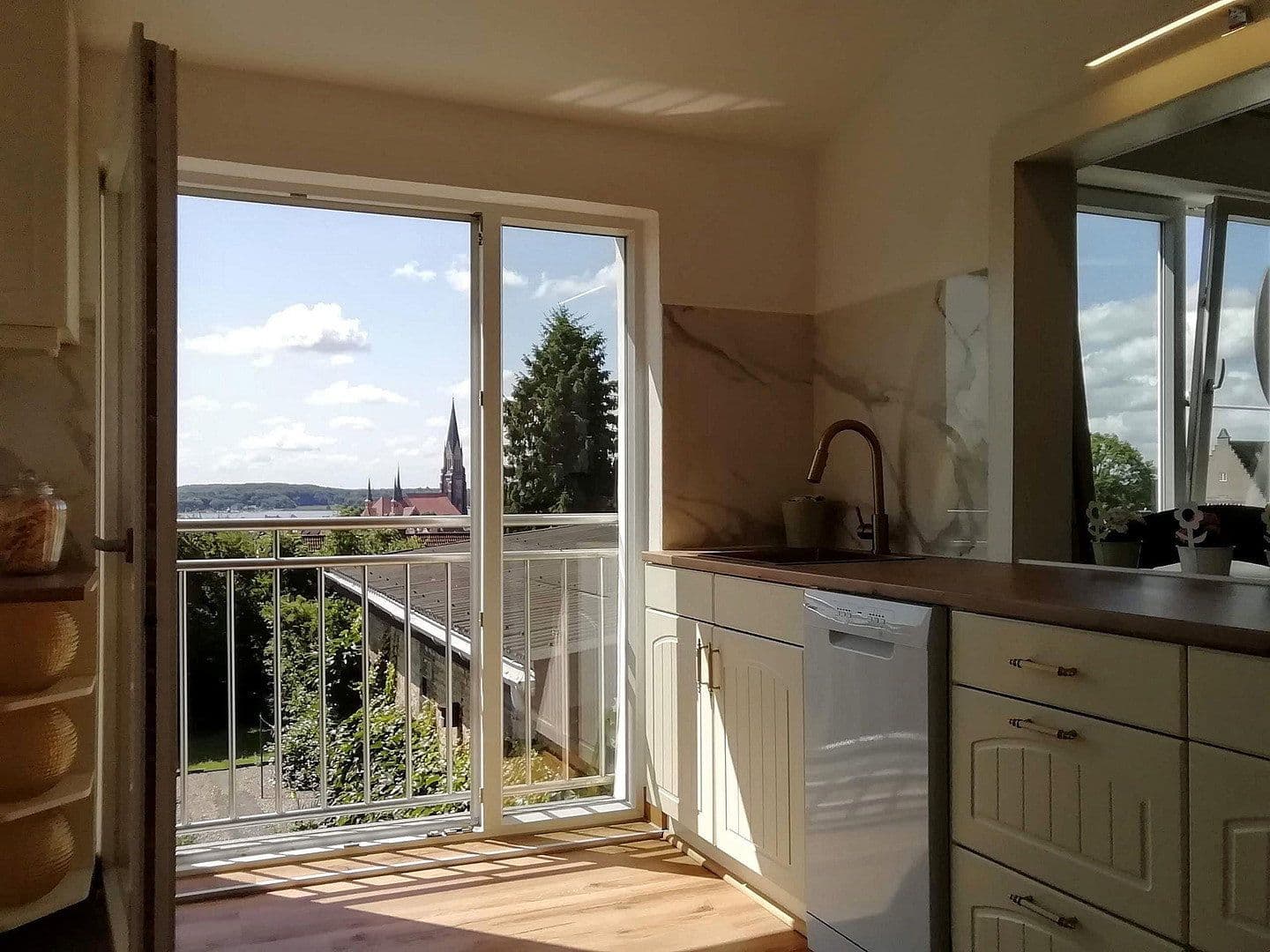 Prodej domu 119 m², pozemek 873 m², Šlesvik, Šlesvicko-Holštýnsko Prodej domu 119 m², pozemek 873 m², Šlesvik, Šlesvicko-Holštýnsko
