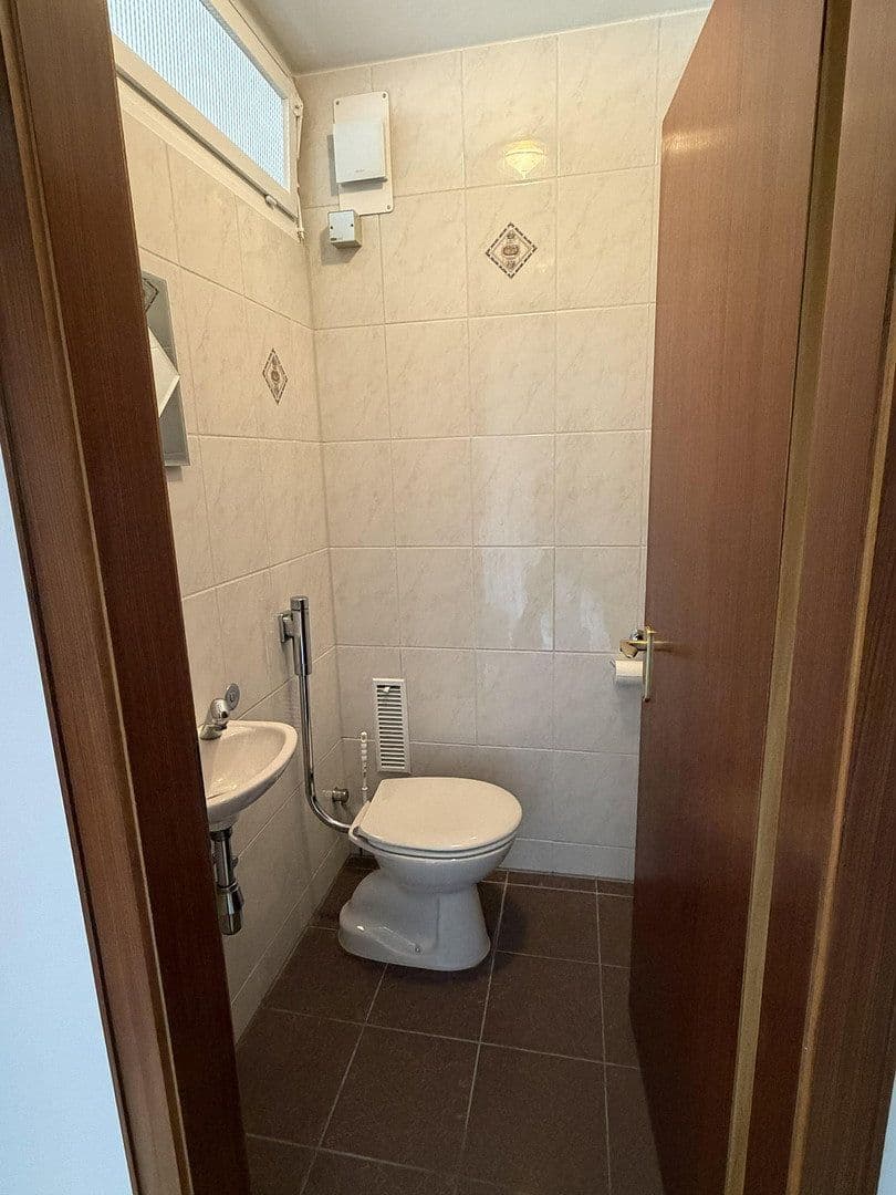 Pronájem bytu 3+1 80 m², Stegerwaldstr. 4, Burghausen, Bavorsko Pronájem bytu 3+1 80 m², Stegerwaldstr. 4, Burghausen, Bavorsko