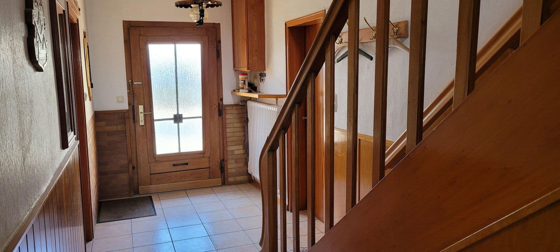 Prodej domu 155 m², pozemek 849 m², Beverungen, Severní Porýní-Vestfálsko Prodej domu 155 m², pozemek 849 m², Beverungen, Severní Porýní-Vestfálsko