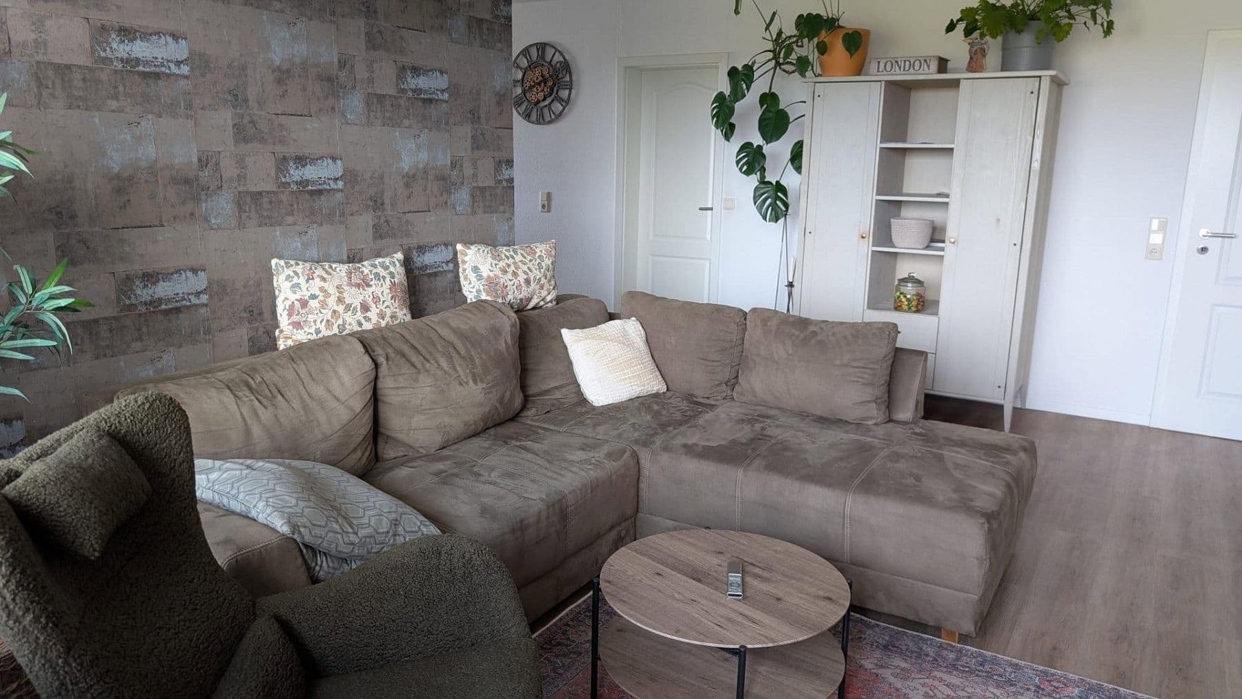 Prodej bytu 3+1 80 m², Ludwigshafen am Rhein, Porýní-Falc Prodej bytu 3+1 80 m², Ludwigshafen am Rhein, Porýní-Falc