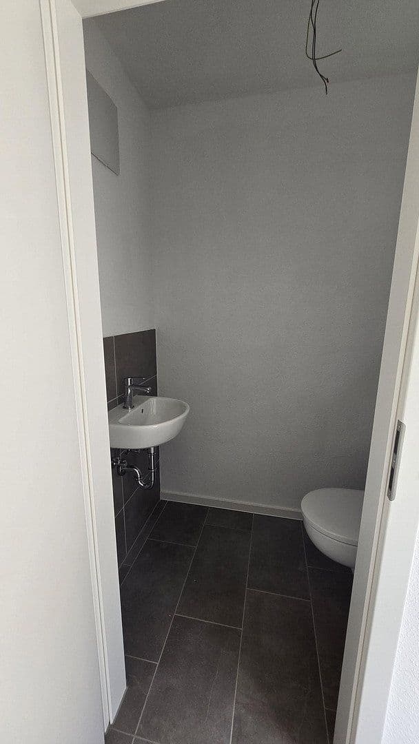 Pronájem domu 125 m², pozemek 140 m², Herbolzheimer Straße 26a, Herbolzheim, Bádensko-Württembersko Pronájem domu 125 m², pozemek 140 m², Herbolzheimer Straße 26a, Herbolzheim, Bádensko-Württembersko