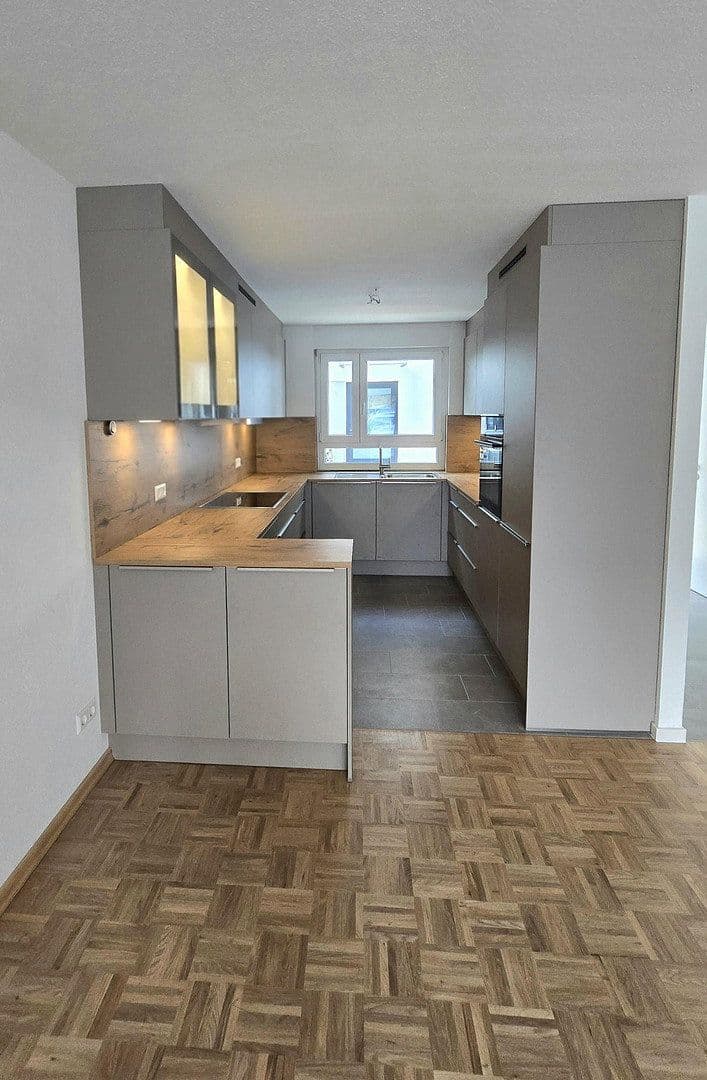 Pronájem domu 125 m², pozemek 140 m², Herbolzheimer Straße 26a, Herbolzheim, Bádensko-Württembersko Pronájem domu 125 m², pozemek 140 m², Herbolzheimer Straße 26a, Herbolzheim, Bádensko-Württembersko