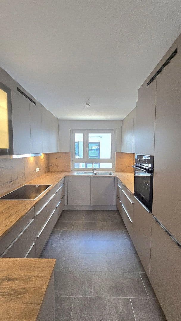 Pronájem domu 125 m², pozemek 140 m², Herbolzheimer Straße 26a, Herbolzheim, Bádensko-Württembersko Pronájem domu 125 m², pozemek 140 m², Herbolzheimer Straße 26a, Herbolzheim, Bádensko-Württembersko