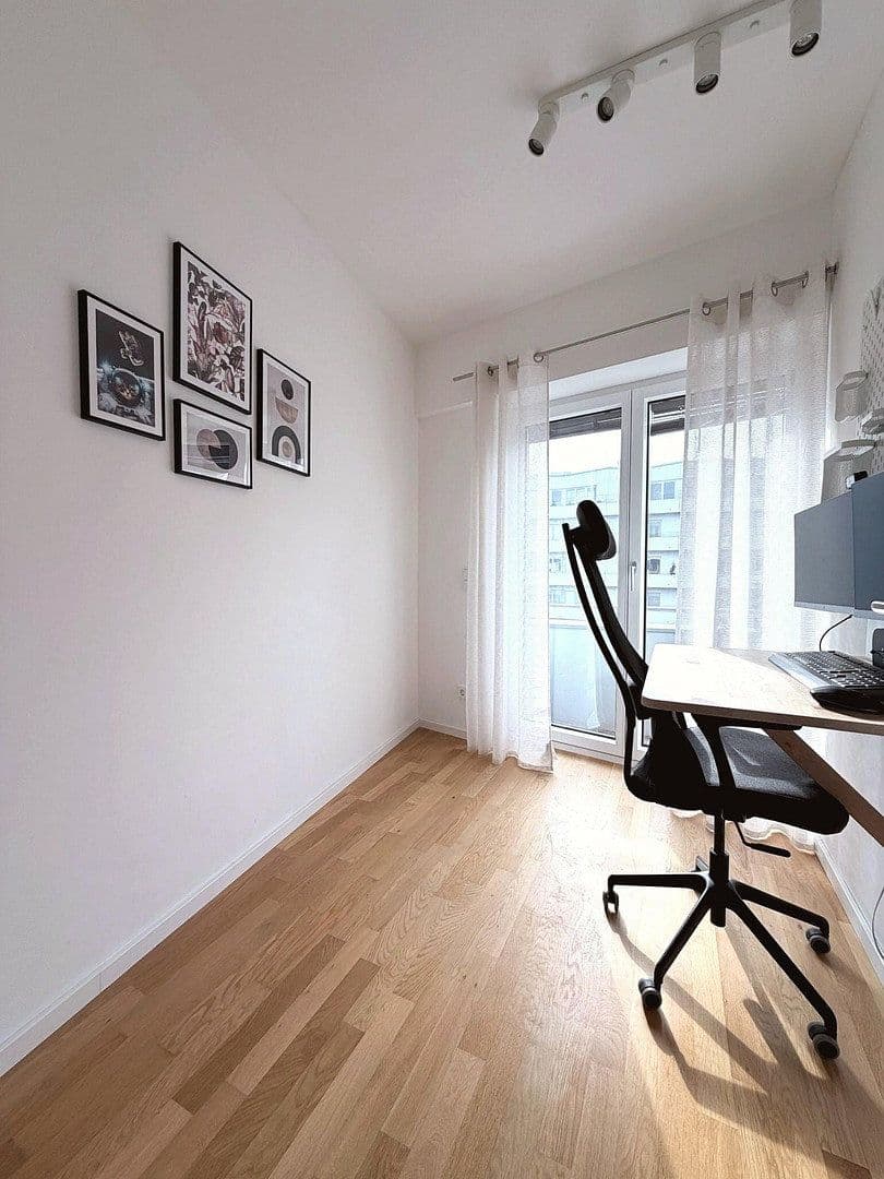 Pronájem bytu 4+1 98 m², Welfenstraße 68, München, Bavorsko Pronájem bytu 4+1 98 m², Welfenstraße 68, München, Bavorsko