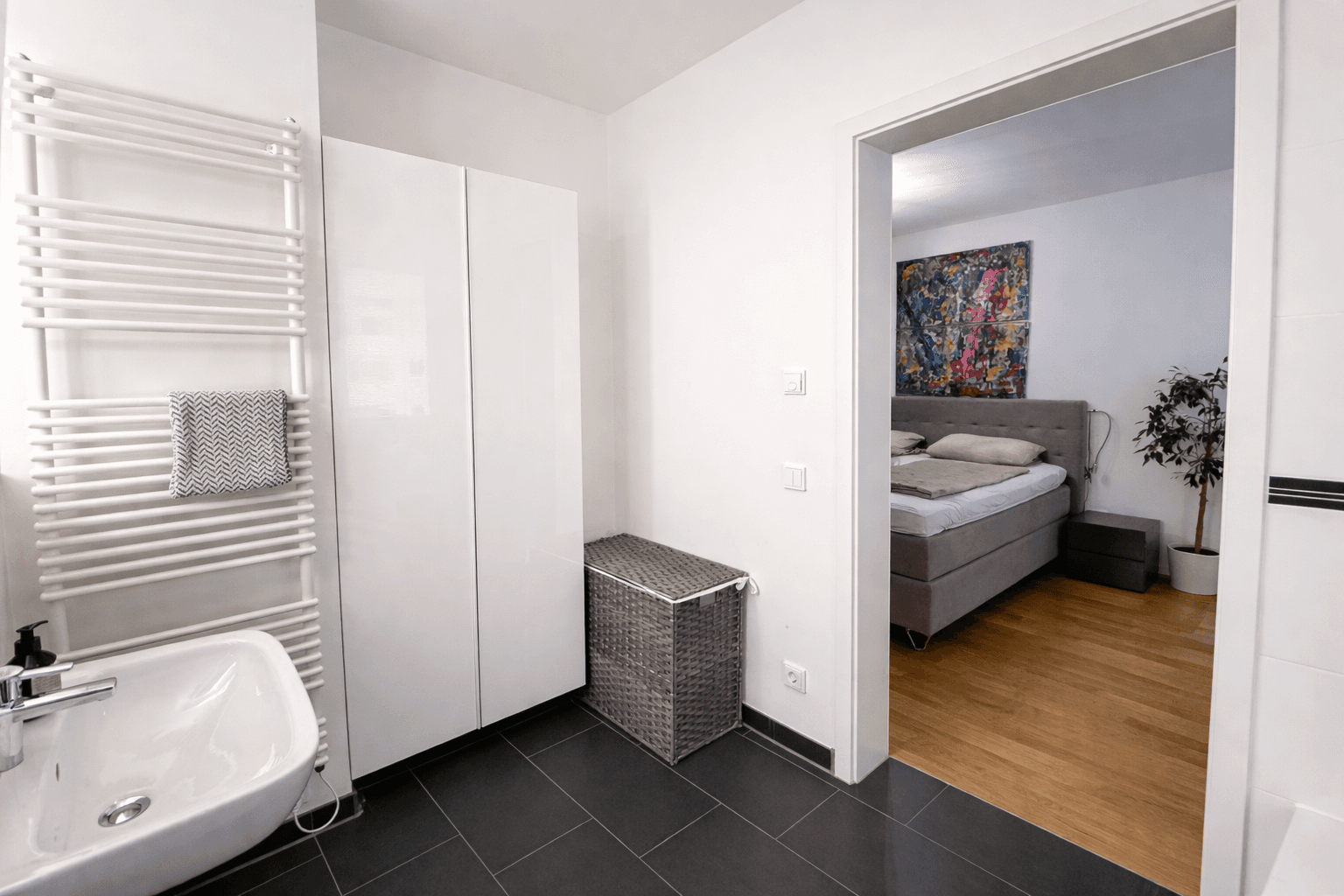 Pronájem bytu 4+1 98 m², Welfenstraße 68, München, Bavorsko Pronájem bytu 4+1 98 m², Welfenstraße 68, München, Bavorsko