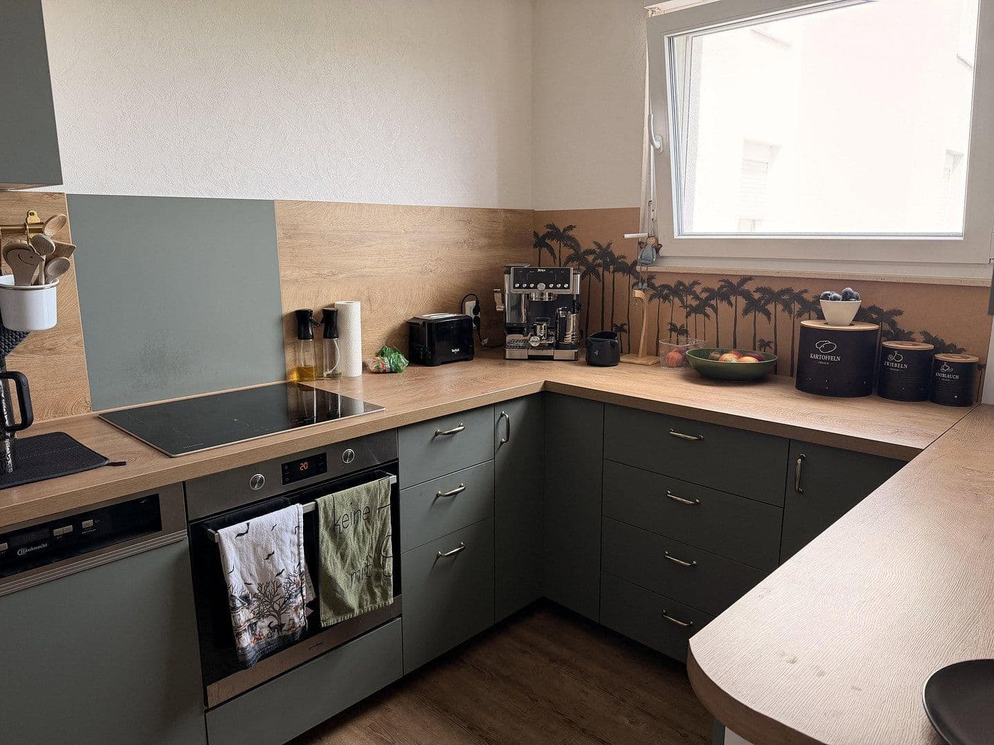 Prodej bytu 3+1 80 m², Ludwigshafen am Rhein, Porýní-Falc Prodej bytu 3+1 80 m², Ludwigshafen am Rhein, Porýní-Falc