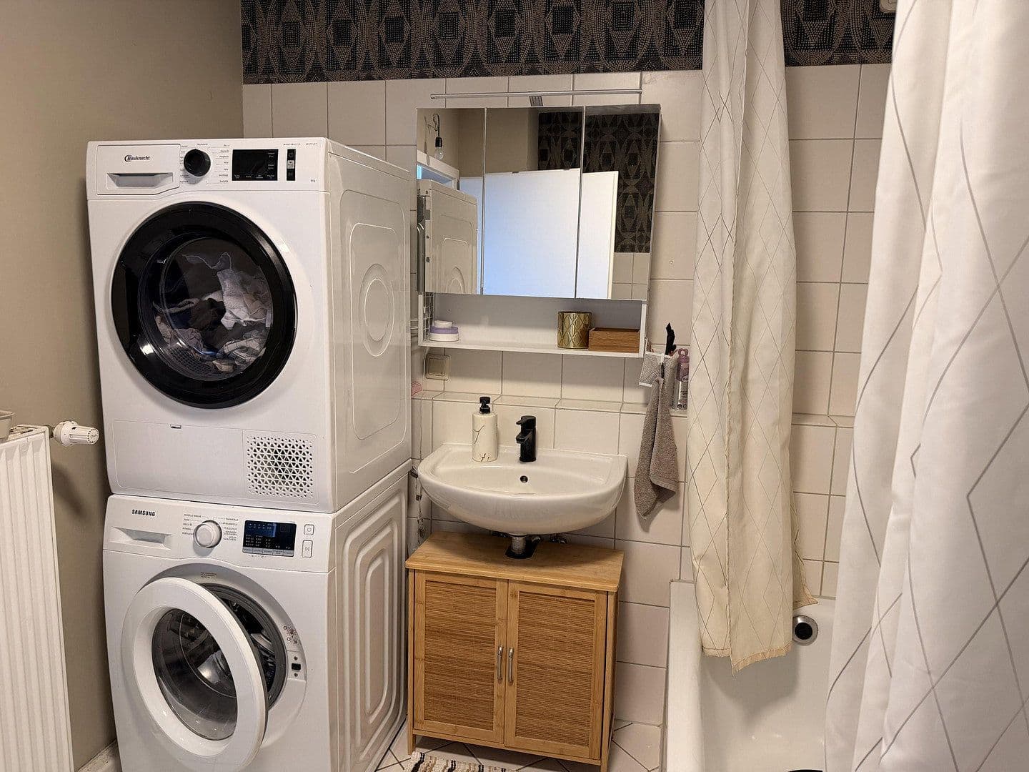 Prodej bytu 3+1 80 m², Ludwigshafen am Rhein, Porýní-Falc Prodej bytu 3+1 80 m², Ludwigshafen am Rhein, Porýní-Falc